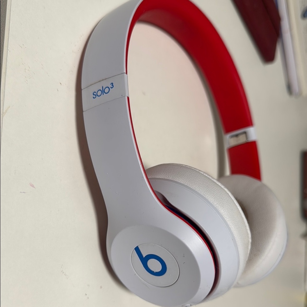 Beats by Dre Over-Ear Headphones White and Red Sleek Design